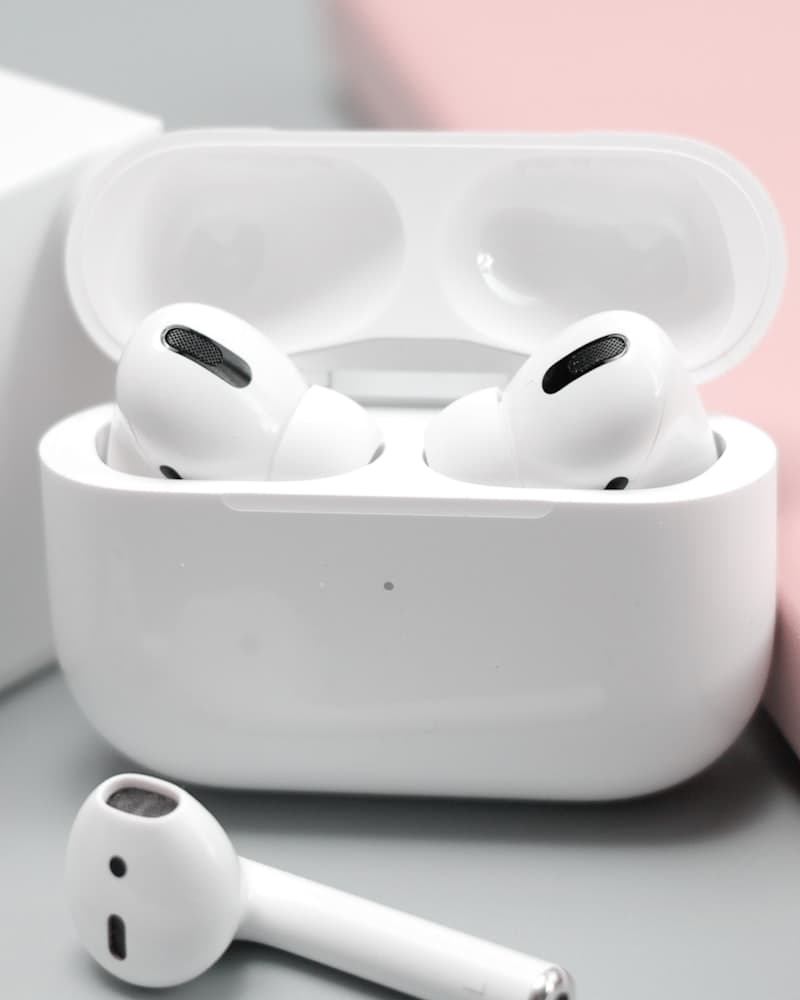 Studio Compact Earbuds